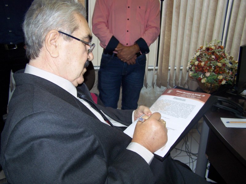 Vice-Prefeito eleito toma posse em Pirangi.