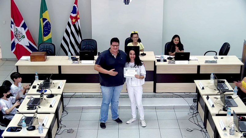 Suplente toma posse na Câmara Mirim.