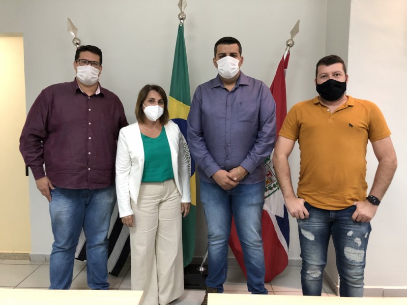 Vereadores comemoram pagamento de emenda impositiva para o Craj.