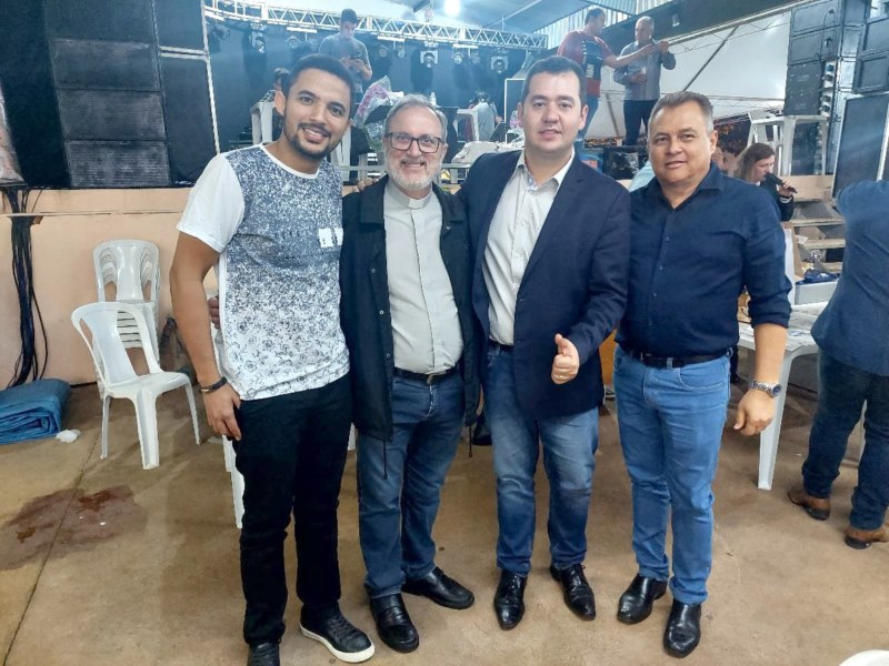 Deputado participa da festa do padroeiro de Pirangi.