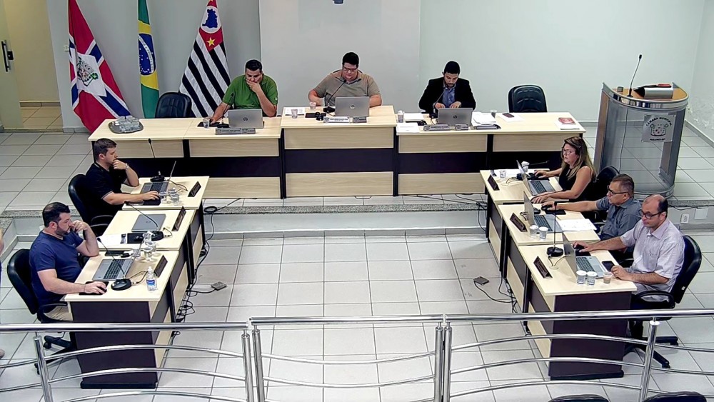 Vereadores aprovam orçamento e emendas impositivas para 2025.
