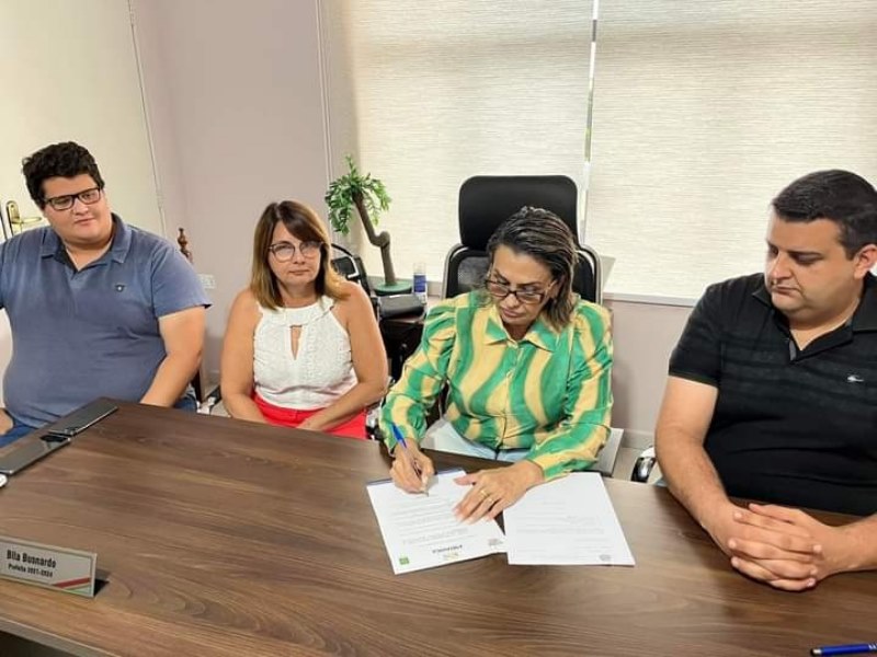 Câmara de Pirangi aprova projeto que autoriza convênio para pavimentação de estrada.